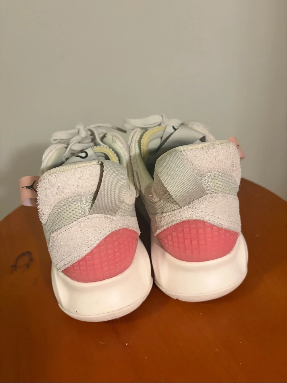 Air Jordan WMNS Jordan MA2